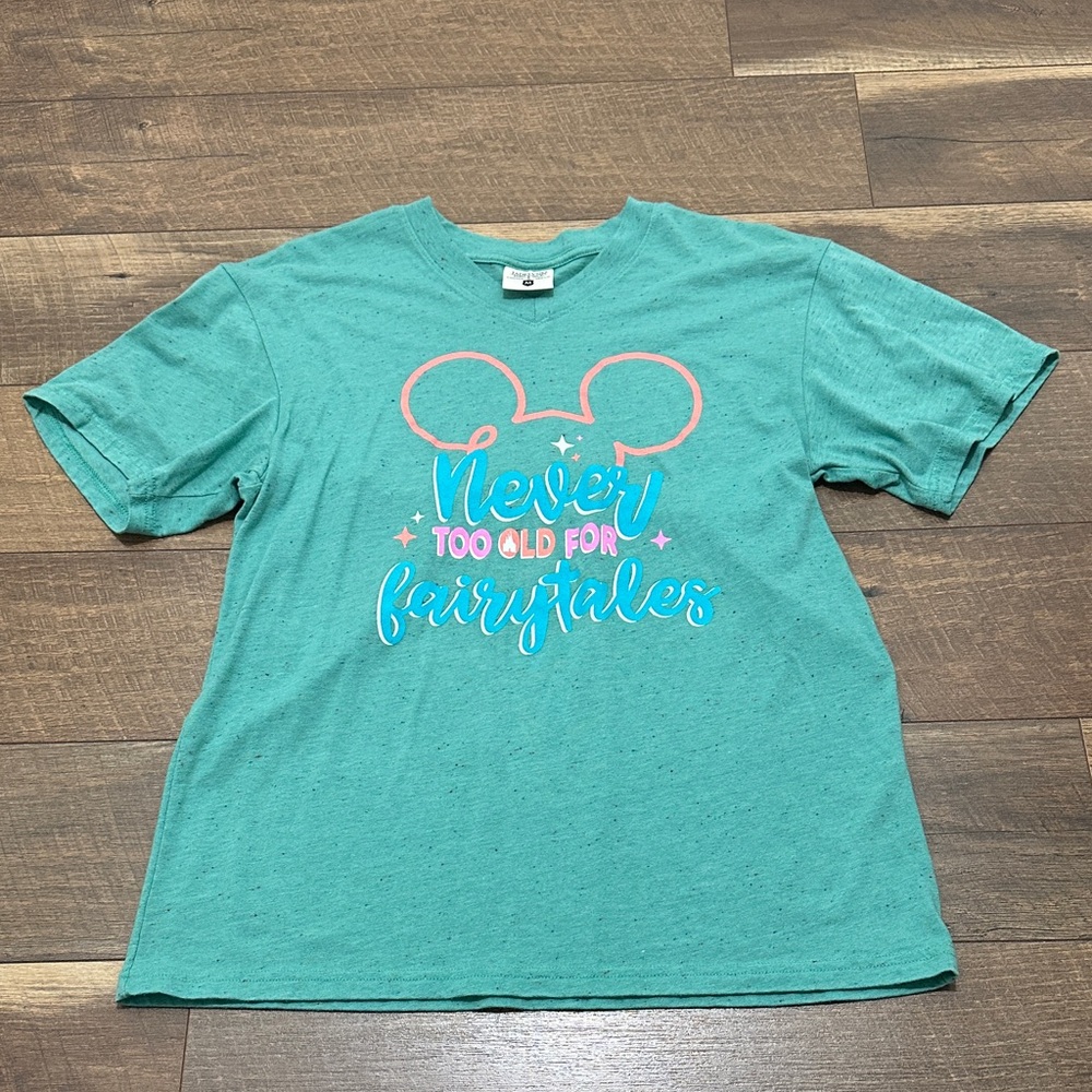 Jadelynn Brooke Disney Short Sleeve Shirt Medium
